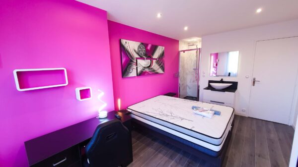 Turquoise location L'Ibiza - Pink ROOM (Villeubanne) L'Ibiza - Pink ROOM (Lyon)