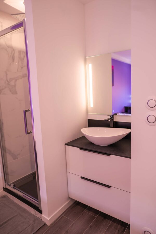 Turquoise location L'Ibiza - Purple ROOM (Villeurbanne) L'Ibiza - Purple ROOM (Lyon)