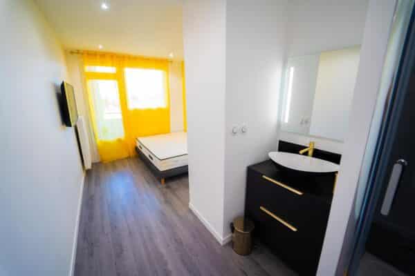 Turquoise location Le Miami - Yellow ROOM (Lyon 3e - Villeurbanne) Le Miami - Yellow ROOM (Lyon)